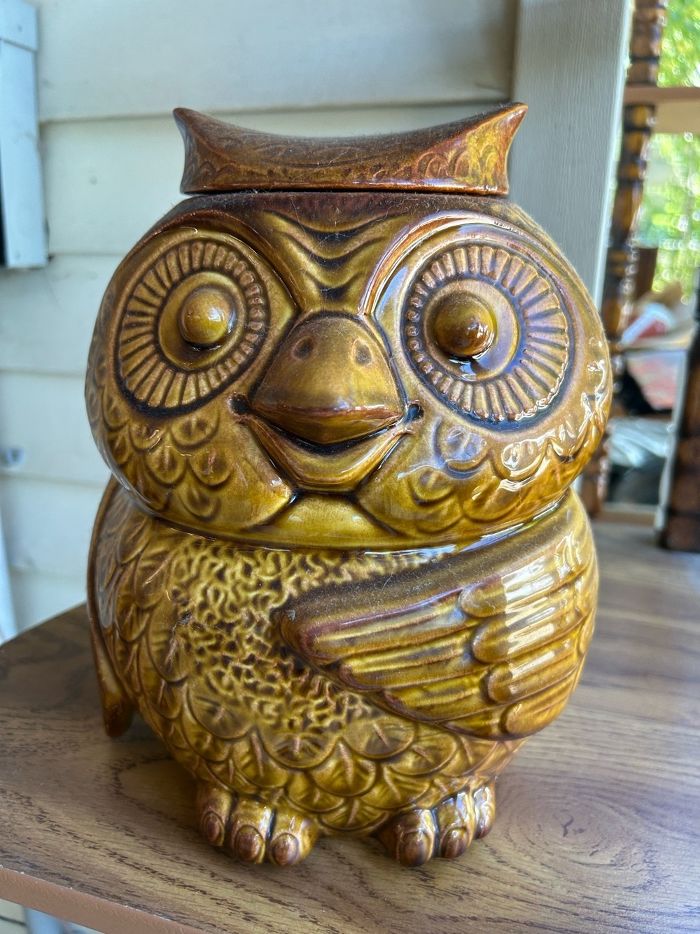 vintage 1970s McCoy Pottery owl cookie jar (model #204),